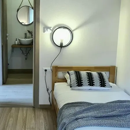 Zaz Villa