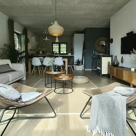 Zaz Villa